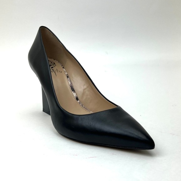 VINCE CAMUTO Thanley Pointed Toe Pump Sz 11 - Picture 1 of 12